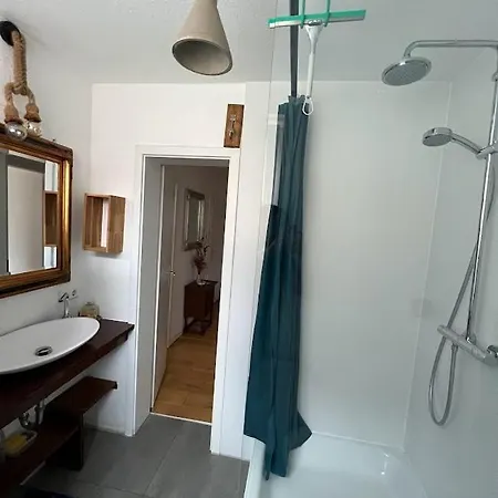Nath Schnoor Apartment
